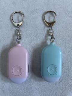 【新品、未使用】LEDライト付き防犯ブザー　ピンク ブルー 2色セットのサムネイル