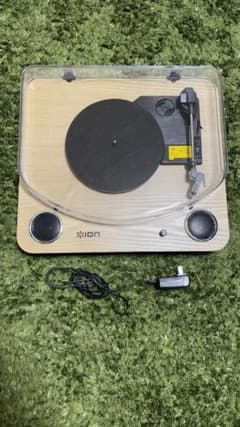 【値下げしました】レコードプレーヤー　(レコード1枚付)のサムネイル