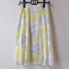 ★しーな様専用★ノエラ/花柄スカートのサムネイル
