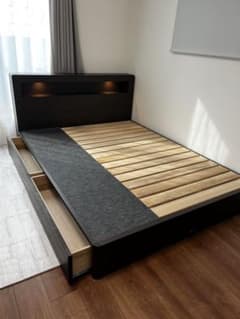 ★だびど★　シモンズ　クイーン　ベッドフレーム ライト電源ポート付き m75639111947_1.jpg?1731729182