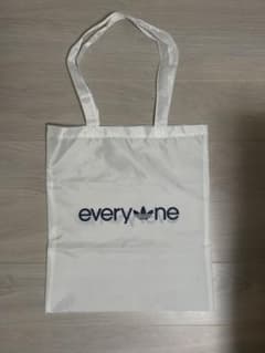 everyone adidas コラボ トートバッグ ホワイトのサムネイル