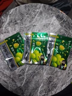 【即日発送】UHA 味覚糖 忍者めし マスカット味 鉄の鎧×3袋のサムネイル