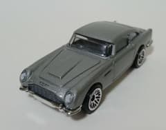 Hot Wheels ASTON MARTIN DB5のサムネイル