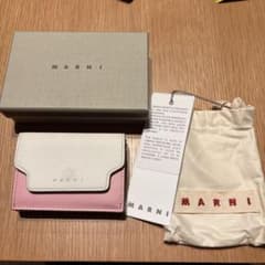 MARNI 三つ折り財布 ホワイト/ピンク - メルカリ