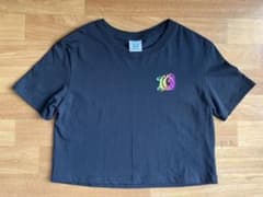 Mrs. GREEN APPLE FJORD アニバーサリーTシャツ クロップドのサムネイル