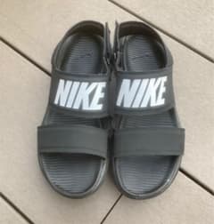 NIKE ナイキ サンダルのサムネイル