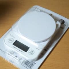 タニタ キッチンスケール■Jiro様ご専用です■のサムネイル