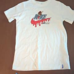 NIKE 半袖Tシャツ ホワイト TREAT Your Soleのサムネイル