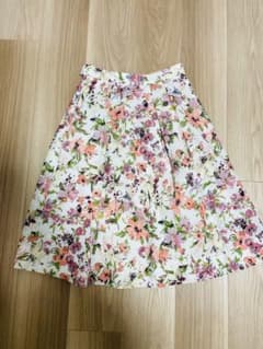 Apuweiser-riche 花柄リバーシブルスカートのサムネイル