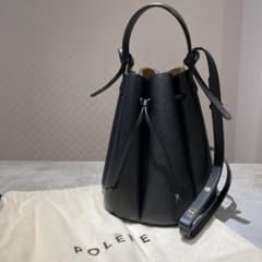 Polene ポレーヌ Numéro Huit カヌレバッグ ブラックのサムネイル