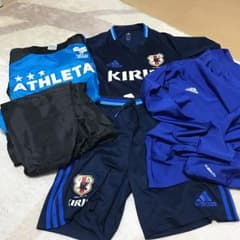 サッカー日本代表 などのサムネイル