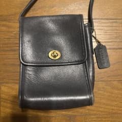 美品】OLD COACH ショルダーバッグ 紺 ターンロック サコッシュ - メルカリ