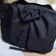 一時値下げ❗️ユニクロ ビジネスバックのサムネイル