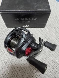 美品 DAIWA CATALINA TW 100SH ベイトリール ダイワのサムネイル
