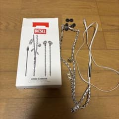 DIESELチェーンデザイン有線イヤホン - メルカリ