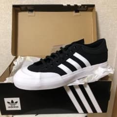 値下げしました！adidas matchcourt マッチコートのサムネイル