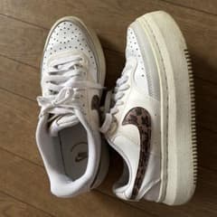 NIKEナイキ コート ビジョン 厚底24.0cm ヒョウ柄/アイボリーのサムネイル