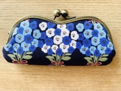 【ハンドメイド】メガネケースのサムネイル