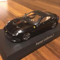 京商1/64フェラーリ　カリフォルニアTのサムネイル