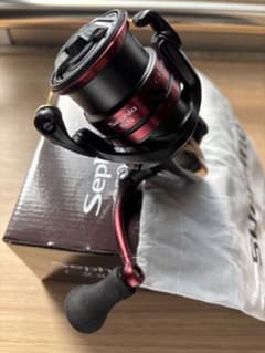 SHIMANO セフィアSS C3000S HG リール 黒/赤 専用袋付きのサムネイル