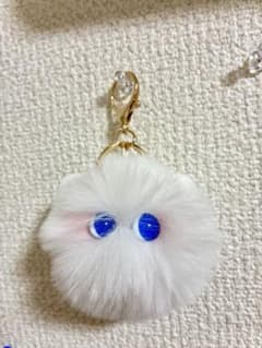 おまけ付き ファーチャーム キーホルダー ホワイトのサムネイル