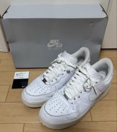 NIKE ナイキ　エアフォース 1 26.5 ホワイト　白　箱　タグありのサムネイル