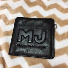 新品未使用 二つ折り財布のサムネイル
