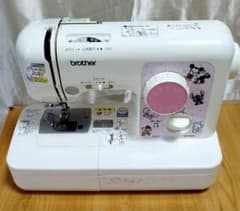 ブラザー電子ミシン ELU52 ディズニー - メルカリ