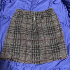 チェック柄 ツイードミニスカート パールボタンのサムネイル