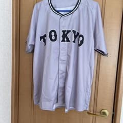読売ジャイアンツ　配布ユニフォーム　グレーのサムネイル