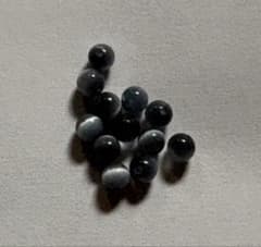 ラウンドキャッツアイ　両穴　3mm ブラック　80個のサムネイル