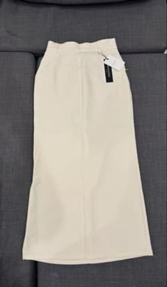【新品未使用】PAGEBOY MOREラクFITタイトスカートSのサムネイル