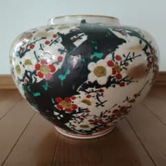 九谷焼 陶泉 壺 花瓶 陶器製 赤白花柄 - メルカリ