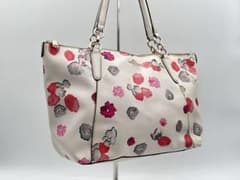 希少coach フラワープリント トートバッグ　花柄のサムネイル