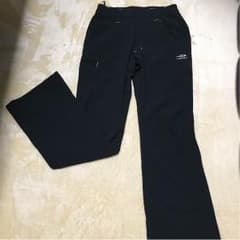 美品 TIGORA ゴルフウエアのサムネイル