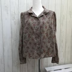 Ciccia様専用 アニエスベー 花柄ブラウスのサムネイル