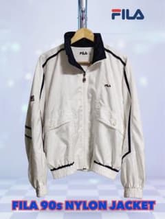 90s FILA ヴィンテージ ナイロンジャケット　Lサイズ 白×ネイビーのサムネイル
