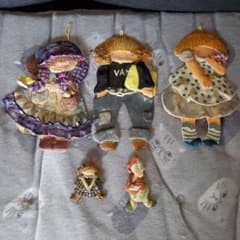 Handmade paper clay dolls, wall decorations, brooches, bundle sale, fancy, retro.