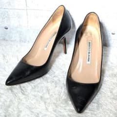マノロブラニク パンプス ピンヒール ポインテッドトゥ レザー