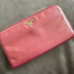 PRADA サフィアーノ ラウンドファスナー 長財布 ピンク - メルカリ