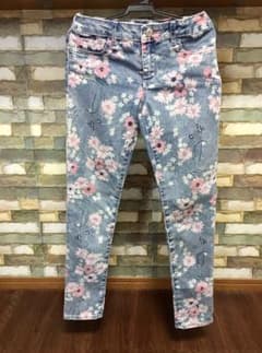 あーちゃん様専用です☆GAP 花柄デニム☆140のサムネイル
