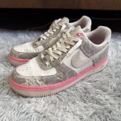 希少サイズ NIKE WMNS AIR FORCE 1 '07 LX