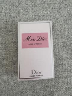 Miss Dior Rose N' Roses オードトワレ⭐︎ラスト値下げ⭐︎のサムネイル