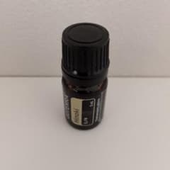 doTERRA ヒノキ エッセンシャルオイル 5mLのサムネイル