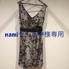 BCBG maxandcleo ドレスのサムネイル