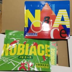 ノビエース、二個のサムネイル