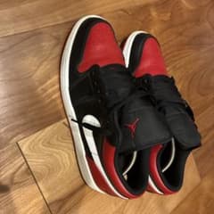 NIKE AIR JORDAN 1 LOW スニーカーのサムネイル
