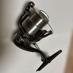 SHIMANO 05TWIN POWER 2000S スピニングリールのサムネイル