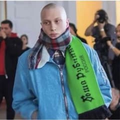 最終値下げ‼️希少gosha rubchinskiy scarf aw18のサムネイル