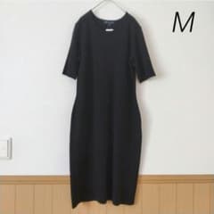 【新品】ブルックスブラザーズ ニットワンピース クルーネック 美ライン 黒 М